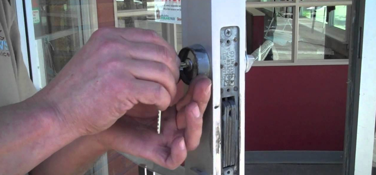 commercial door lock repair Madera